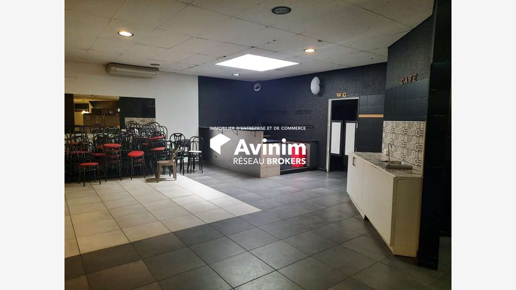 A louer cellule commerciale 305m² ZI Gières