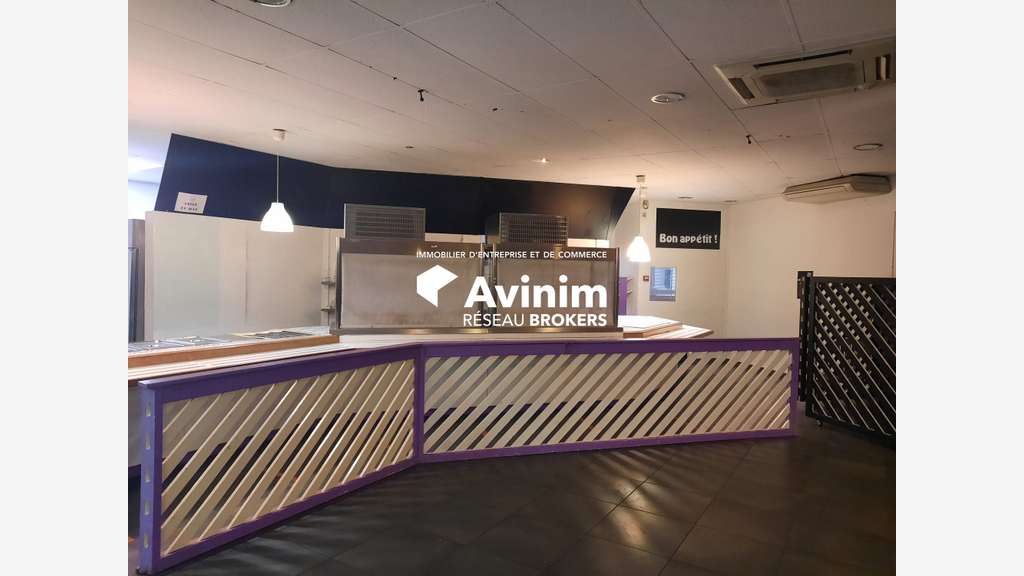 A louer cellule commerciale 305m² ZI Gières