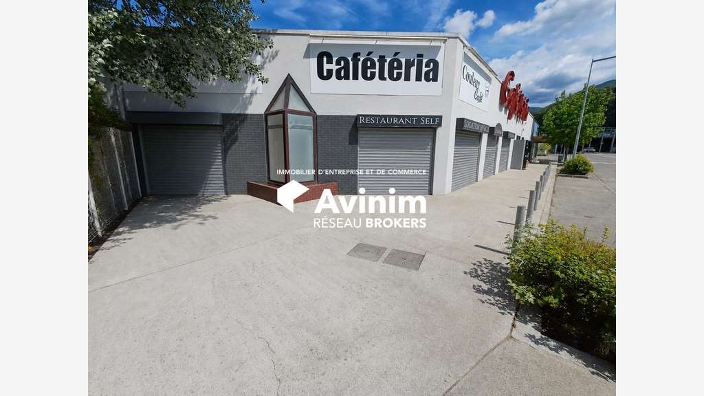 A louer cellule commerciale 305m² ZI Gières
