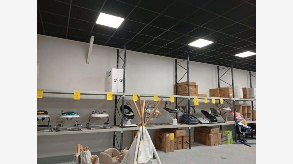 Location local commercial 551m² Givors ZAC