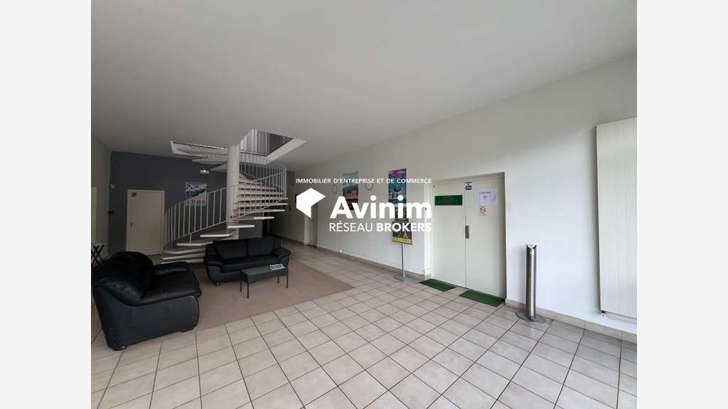 Local d'activité 190m² à louer à Gometz-la-Ville
