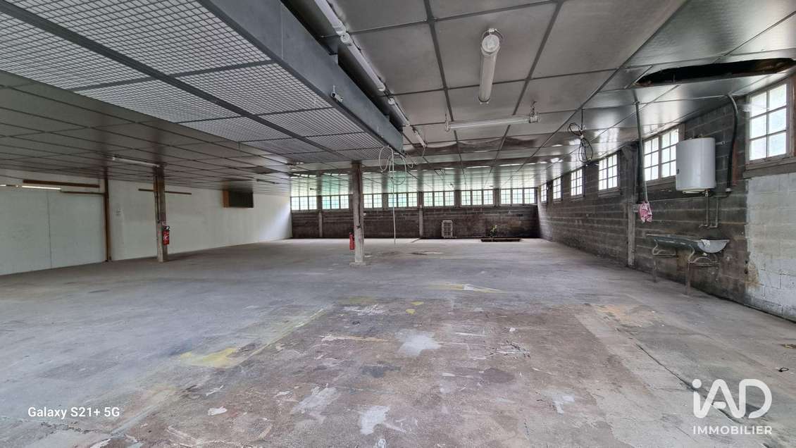 A louer local professionnel de 430m² à Gondreville