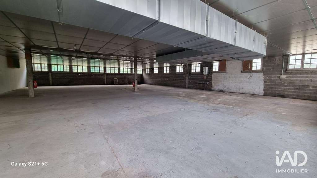 A louer local professionnel de 430m² à Gondreville