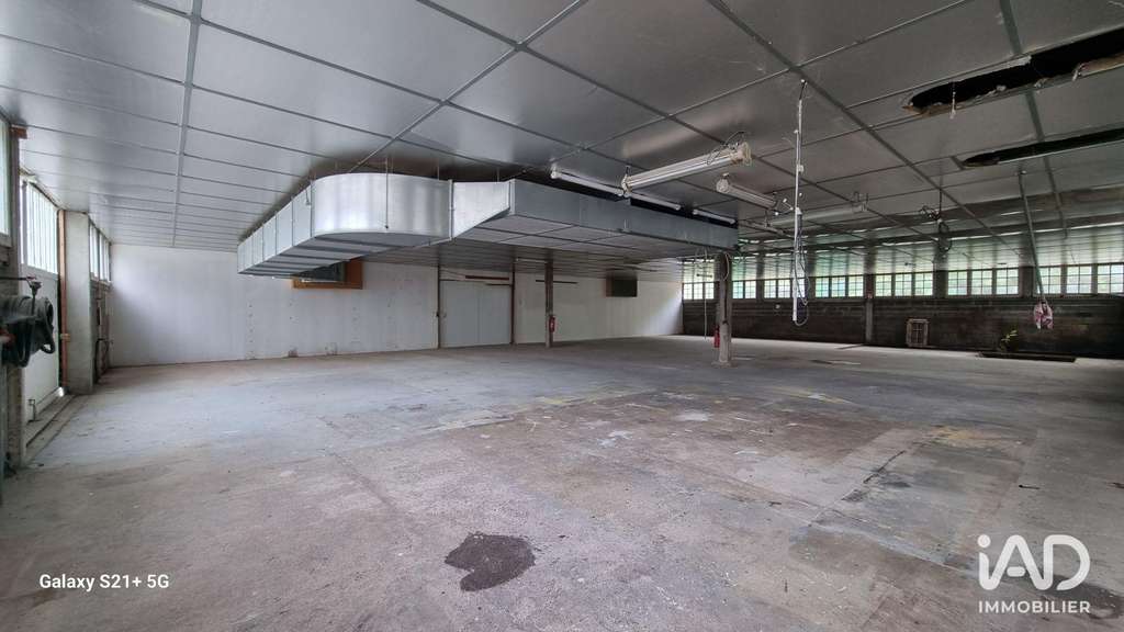 A louer local professionnel de 430m² à Gondreville
