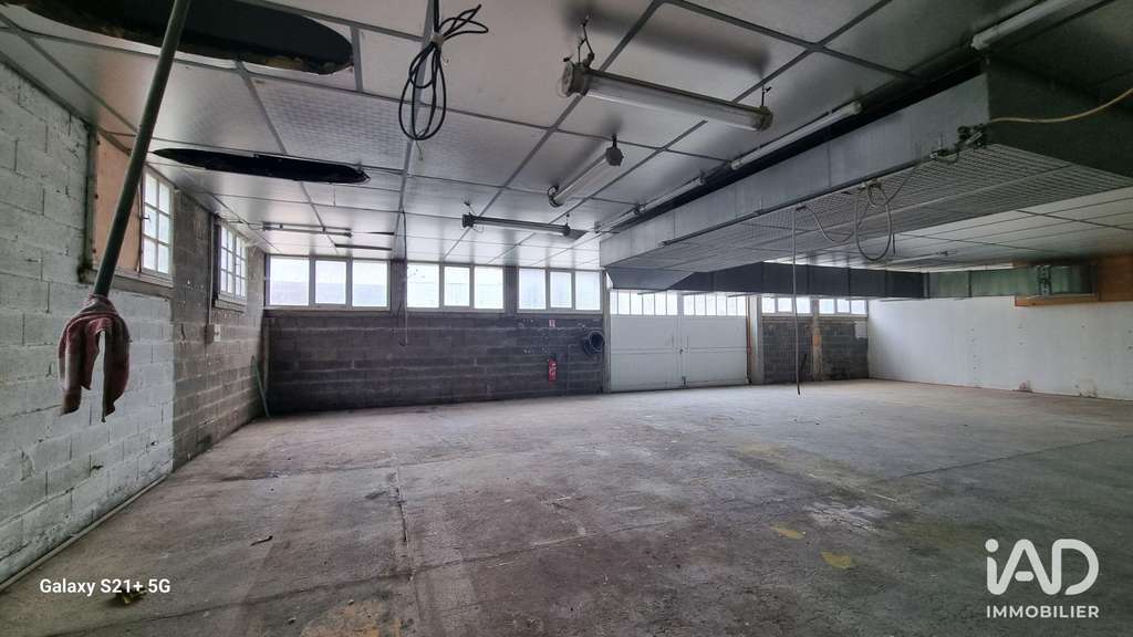 A louer local professionnel de 430m² à Gondreville