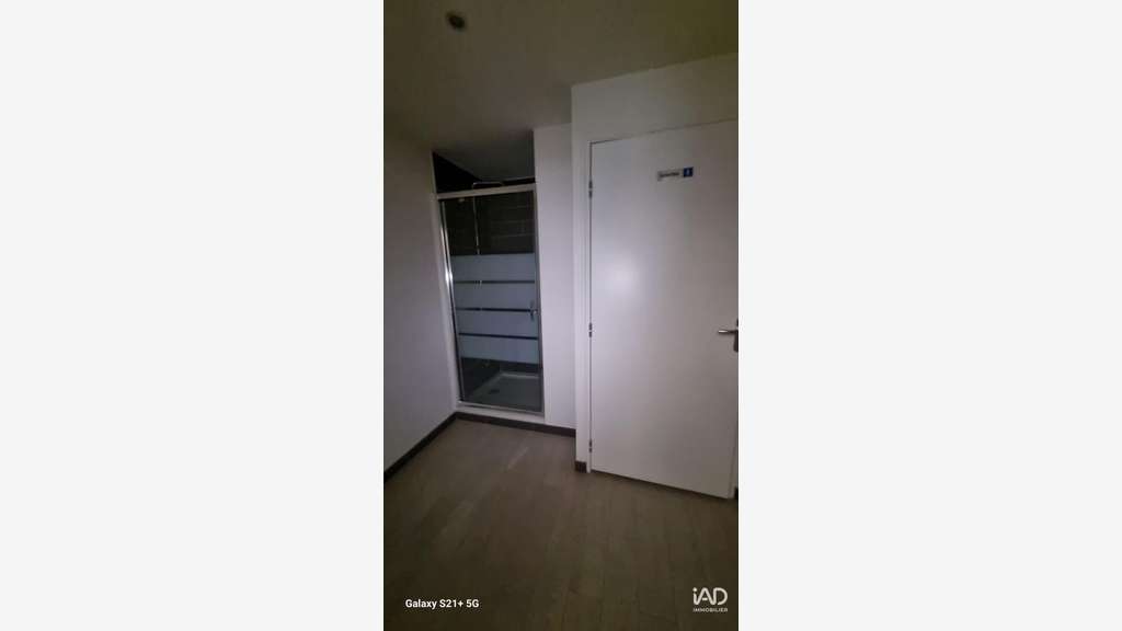 A louer local commercial de 1310m² à Gondreville