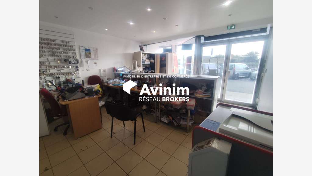 A LOUER GONESSE LOCAL COMMERCIAL 45 M²
