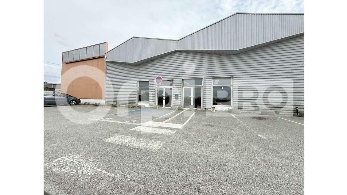 A louer cellule 1145m² Retail Park de Gonfreville