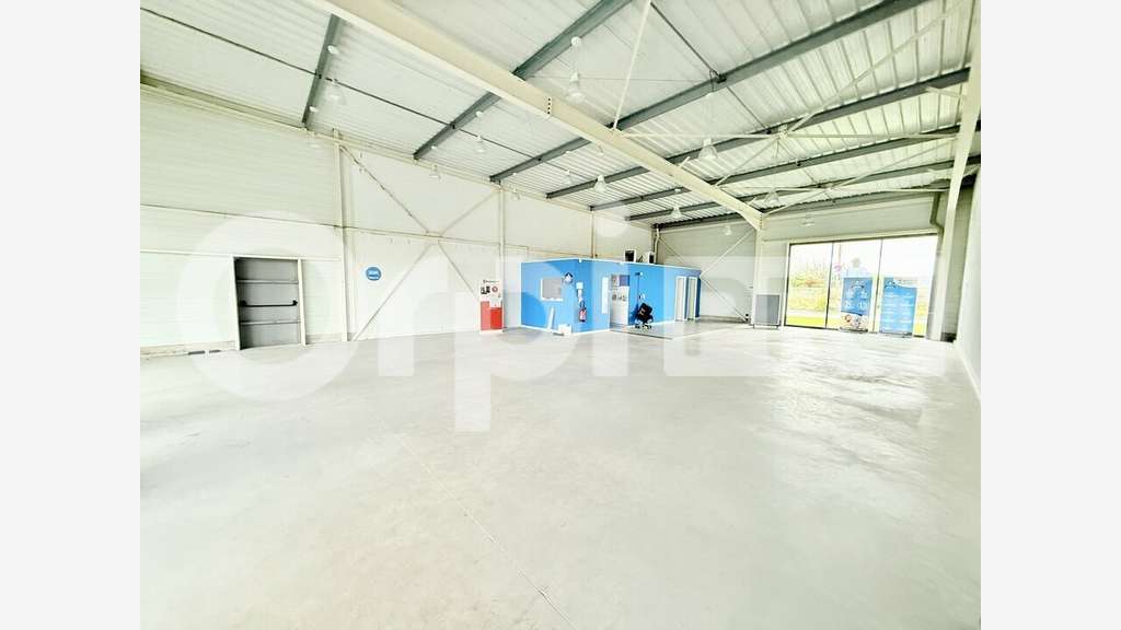 Cellule 218m² à louer retail park de Gonfreville