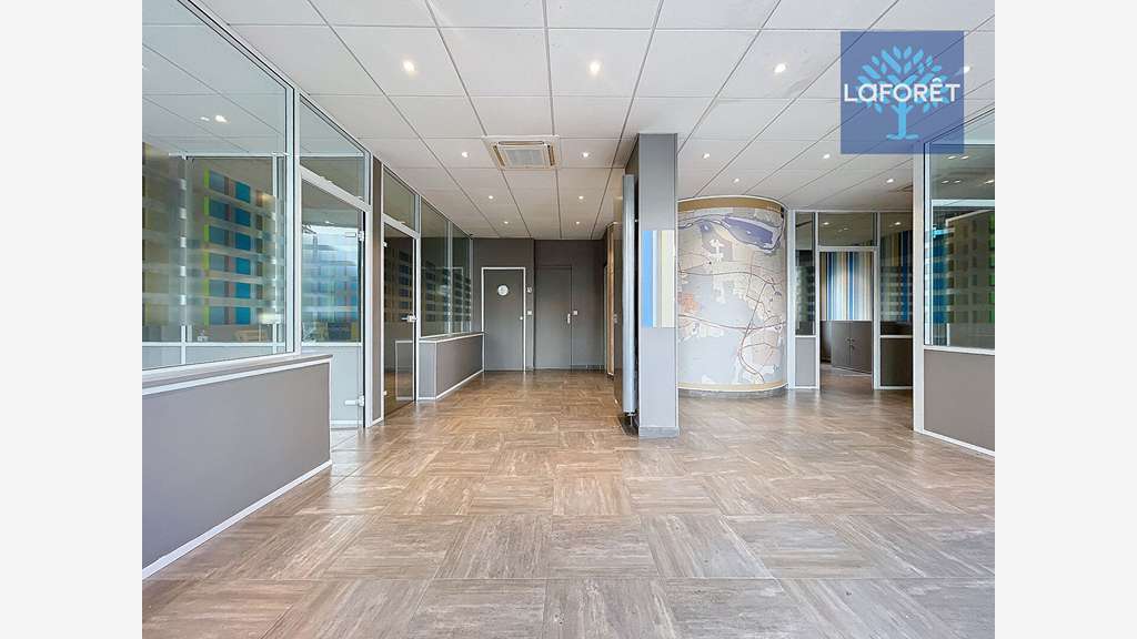 A louer local commercial 85m² à Gournay-sur-Marne