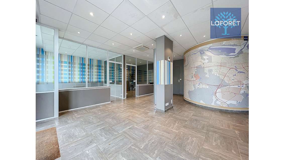 A louer local commercial 85m² à Gournay-sur-Marne