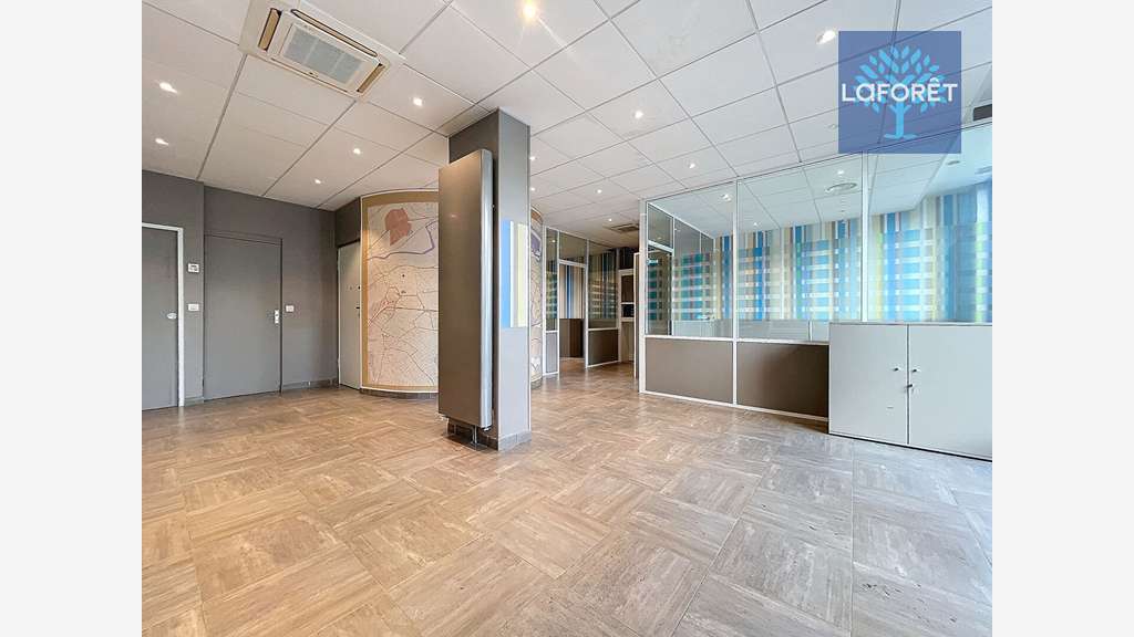 A louer local commercial 85m² à Gournay-sur-Marne
