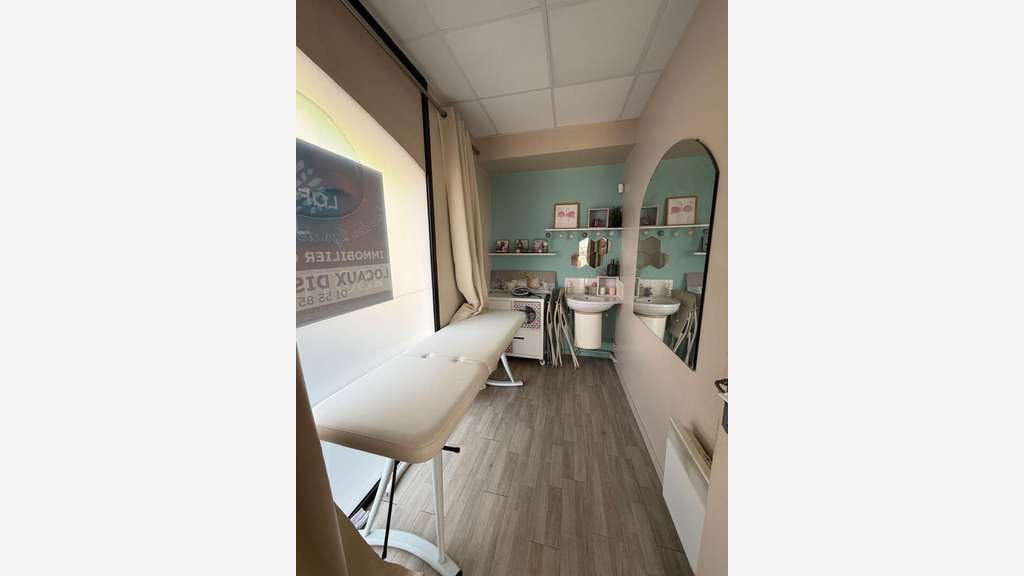 A louer local commercial 48m² à Gournay sur Marne