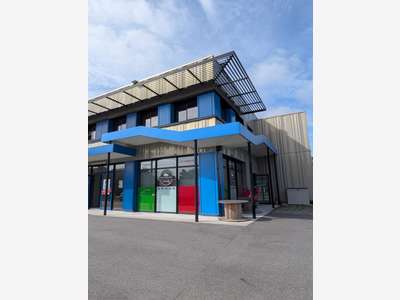 Loue cellule commerciale de 75m² à Grand-Champ