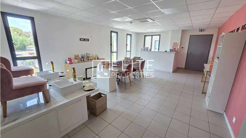 BUREAU 152m² GRASSE