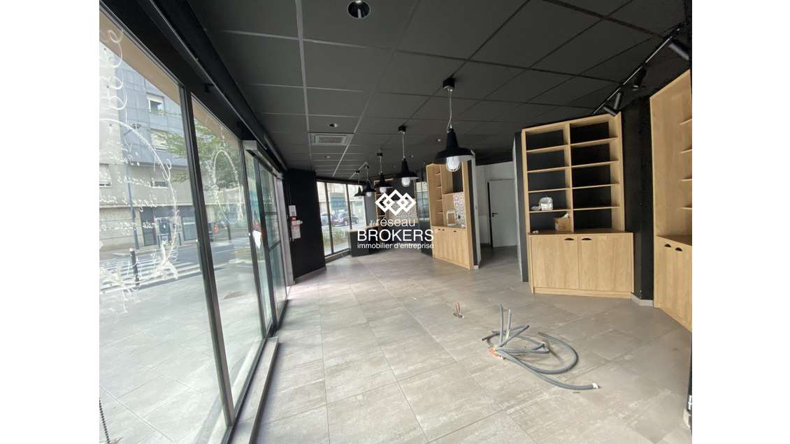 A louer, local 55m² à Grenoble quartier Ampère