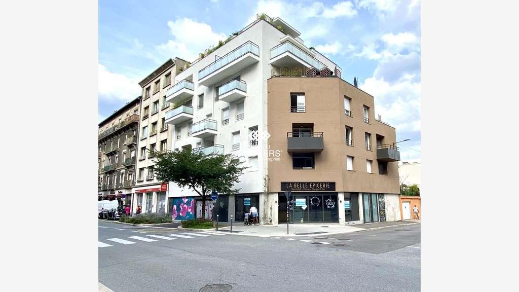 A louer, local 55m² à Grenoble quartier Ampère