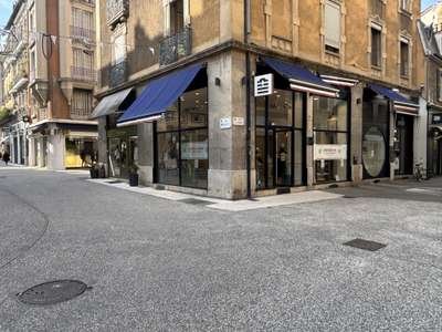 Location Locaux commerciaux - Boutiques à Grenoble