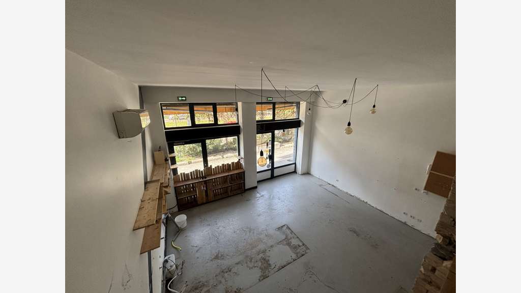A louer local 57m² Cours Jean Jaurès de Grenoble