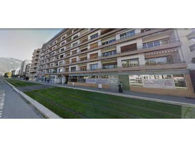 Location Locaux commerciaux - Boutiques à Grenoble