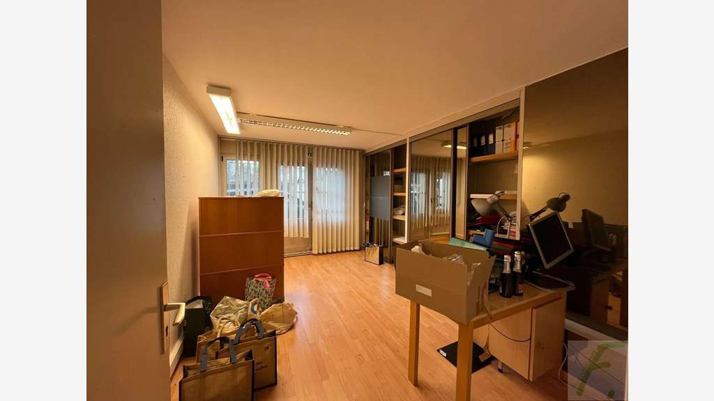 A louer local commercial 193m² à Grenoble