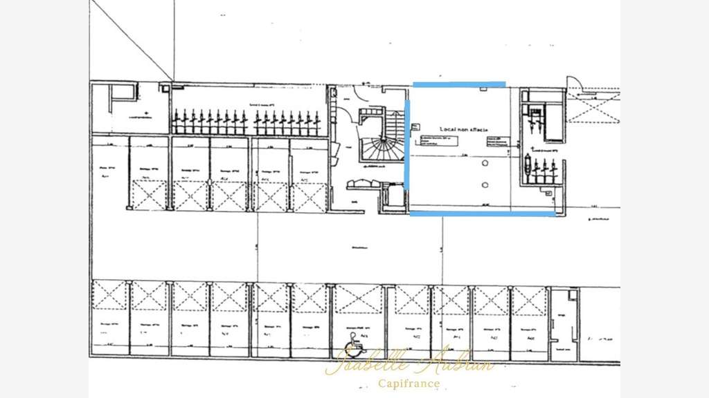 Local activité 72m² à louer à Grenoble centre