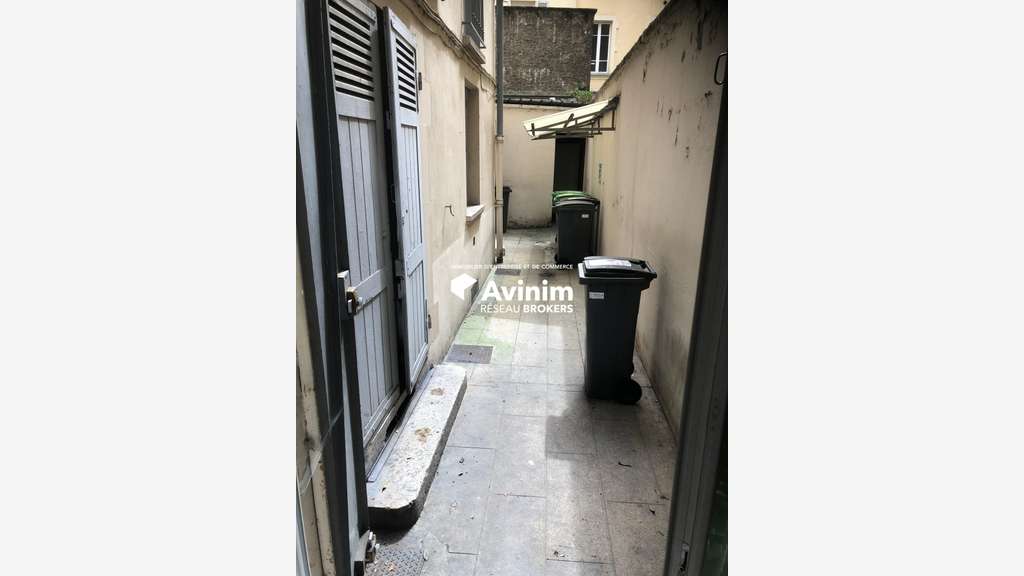 A louer bureaux commerciaux meublés 103m² Grenoble