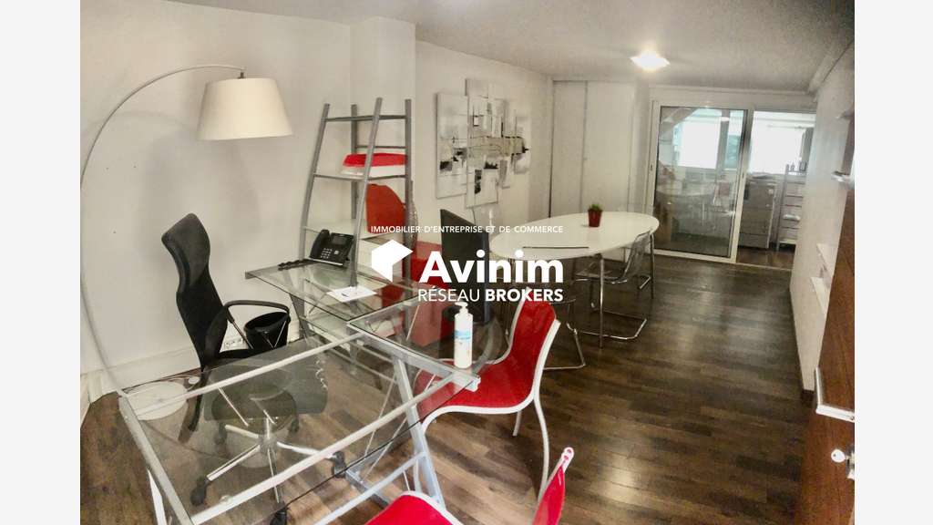 A louer bureaux commerciaux meublés 103m² Grenoble