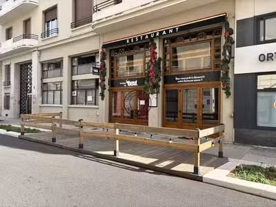 Murs Restaurant