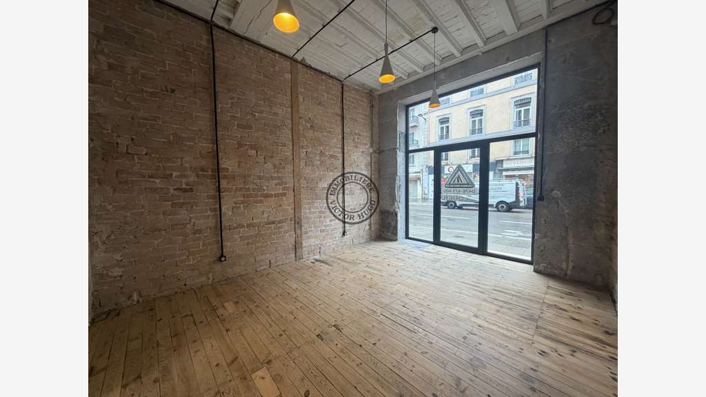 Local Commercial 42 m²