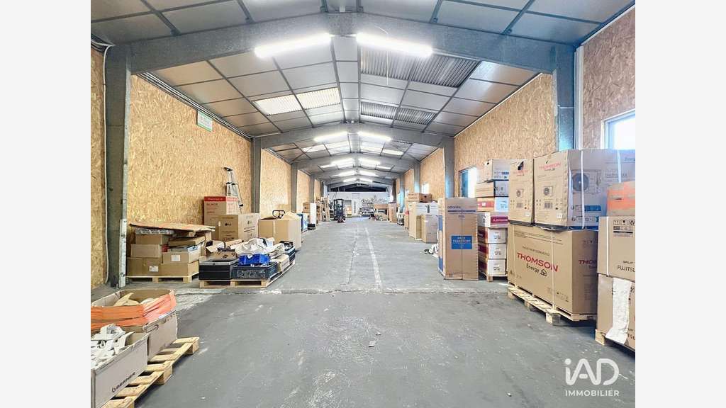 A louer local d’activités 449m² à Grisy-Suisnes