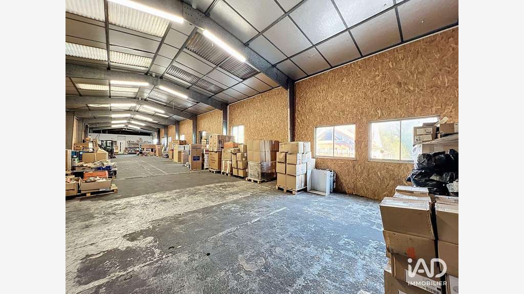 A louer local d’activités 449m² à Grisy-Suisnes