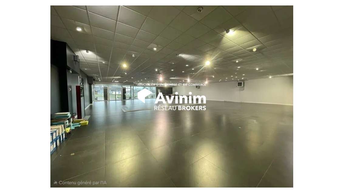 A louer local commercial 700m² à Groslay D301