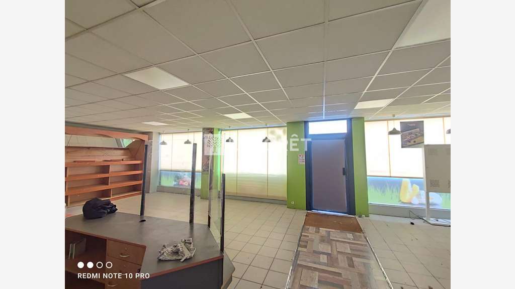 A louer local commercial de 137m² à Guer centre