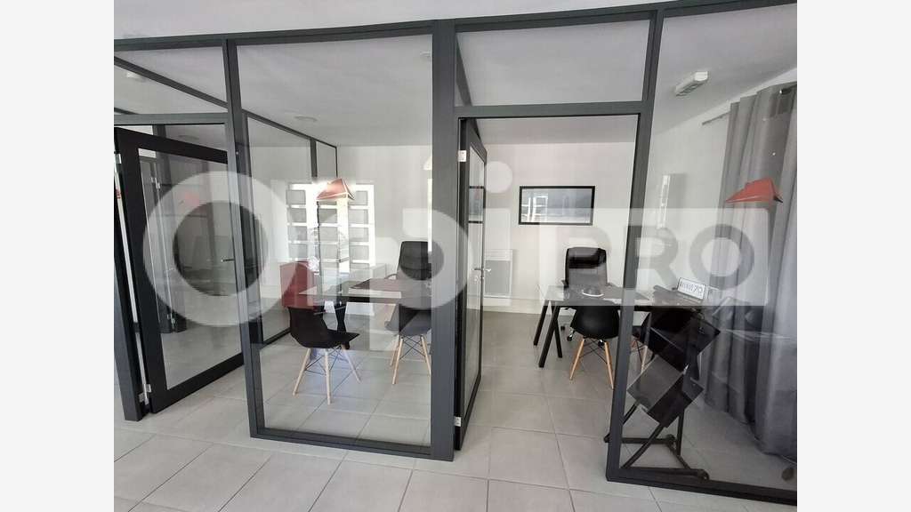 A louer local commercial de 87m² à Guérande