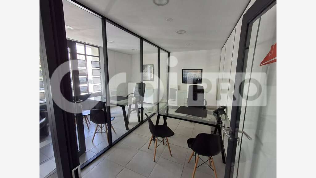 A louer local commercial de 87m² à Guérande