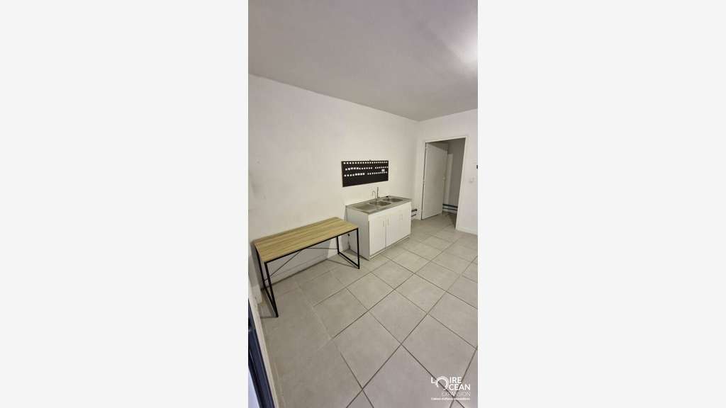 Local commercial 87m² à louer à Guérande