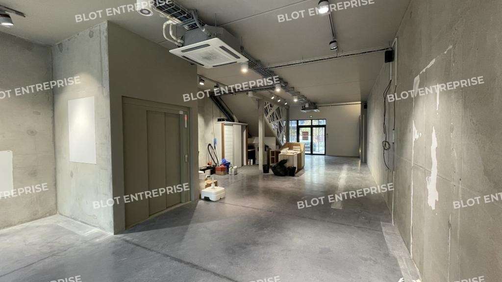 A louer locaux 179m² Guérande ZAC Villejames