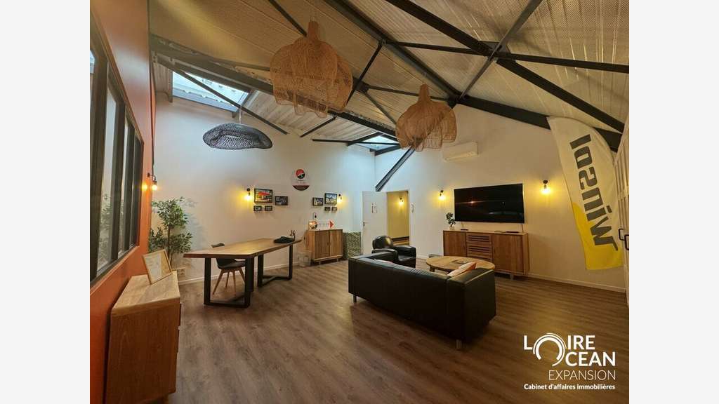A louer local commercial de 175m² à Guérande