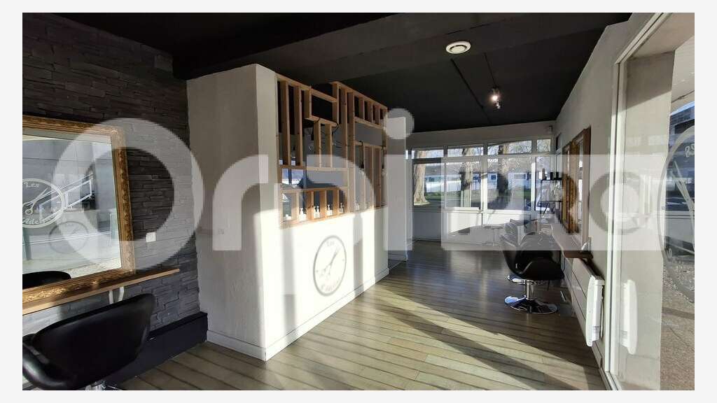 A louer local commercial 81m² à Guérande