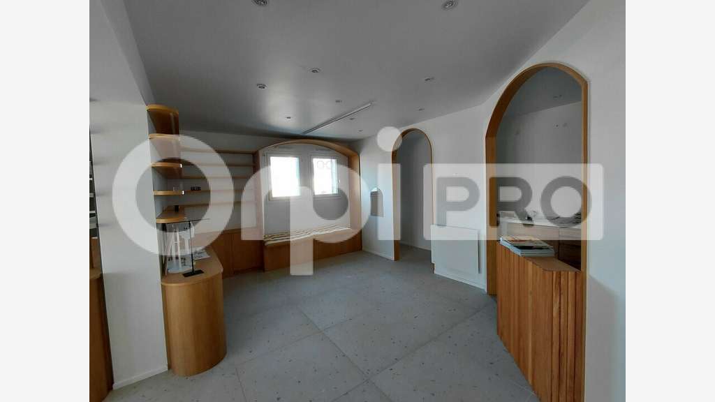 A Louer local commercial 60m² à Guérande