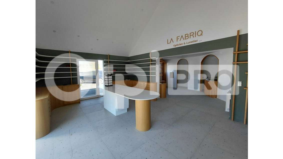 A Louer - Local commercial - Guérande