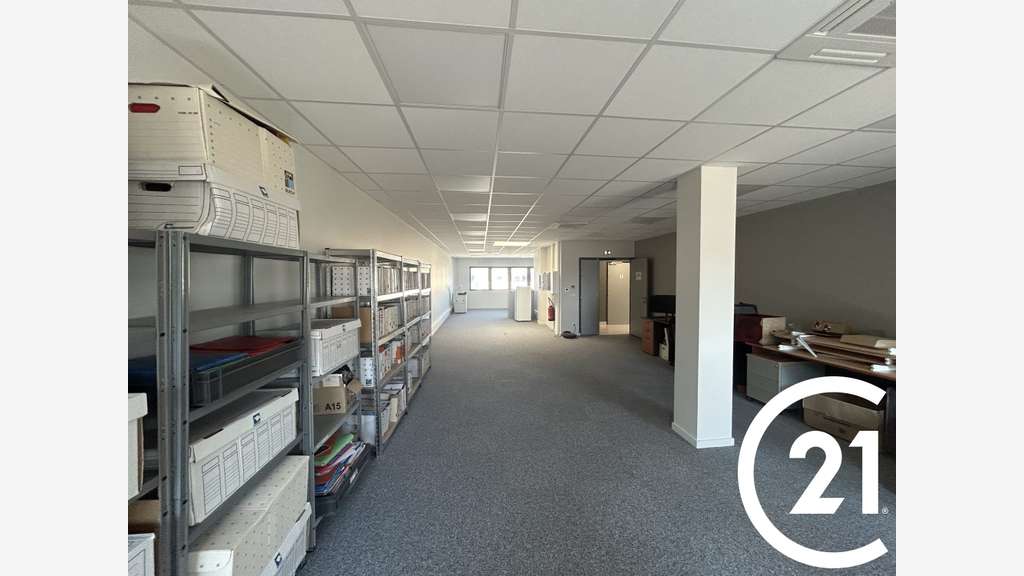 A louer bureaux 111m² R+1 à Guilherand-Granges