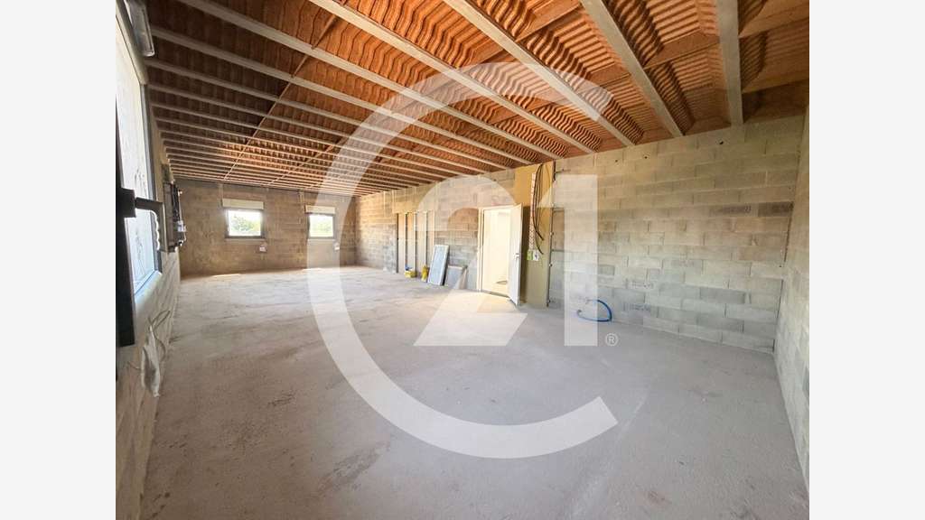 A louer plateau de bureaux ZA Guilherand-Granges  