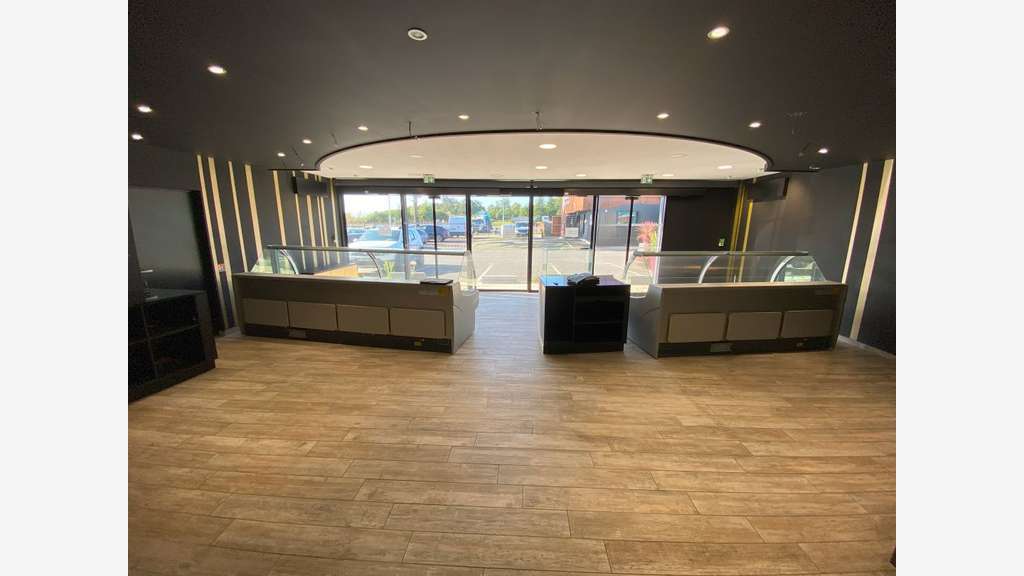A louer local commercial 144m² au Sud de Nantes