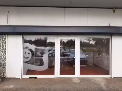 A SAISIR!!! BEAU LOCAL COMMERCIAL A LOUER, 127 m²
