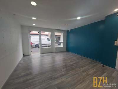 A LOUER - LOCAL COMMERCIAL 50 m² - HENNEBONT