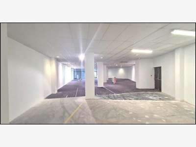 Local commercial 1500m² à louer en zc à Herblay