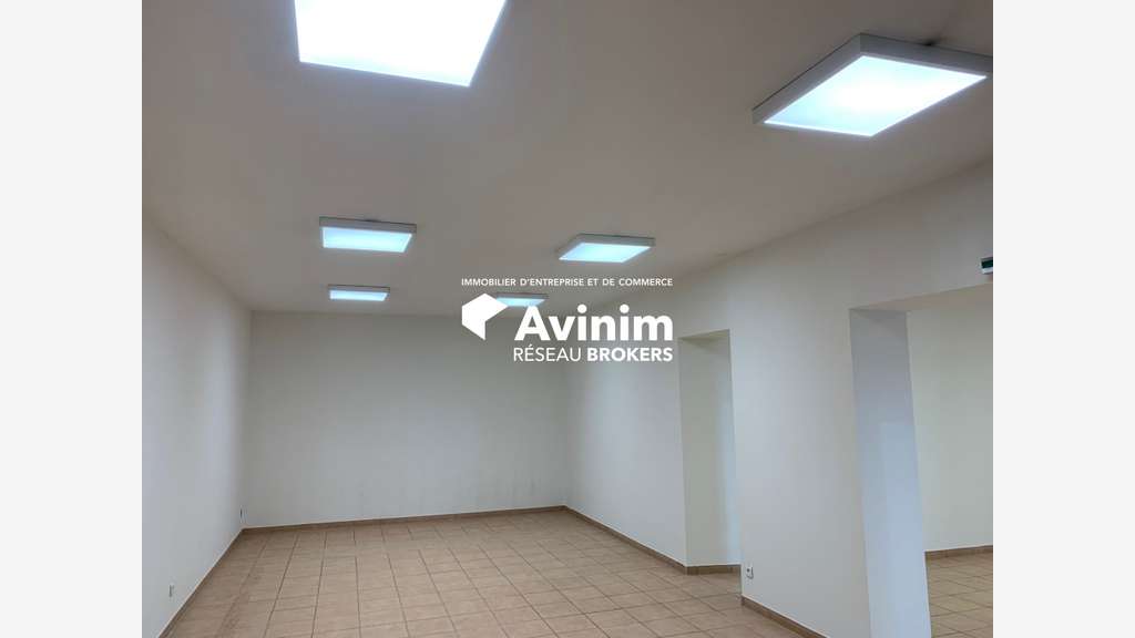 LOCAL COMMERCIAL D’ENVIRON 100 M² – HÉRÉPIAN (34)