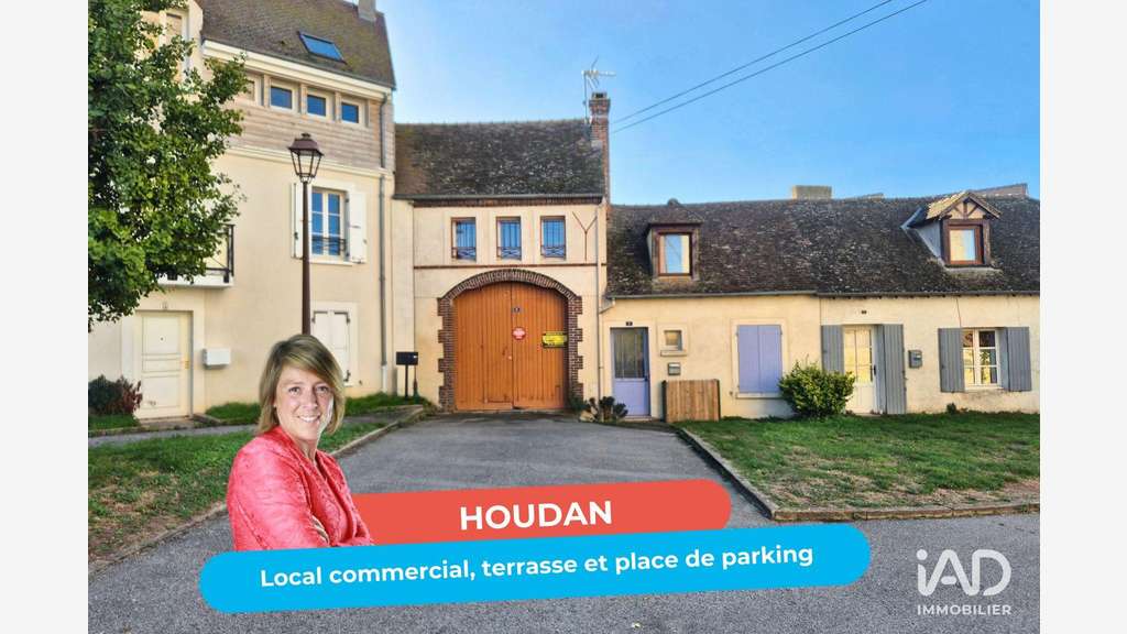 Local commercial à Houdan